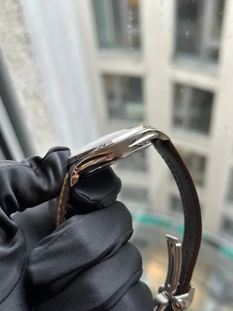 H.Moser & Cie. Endeavour